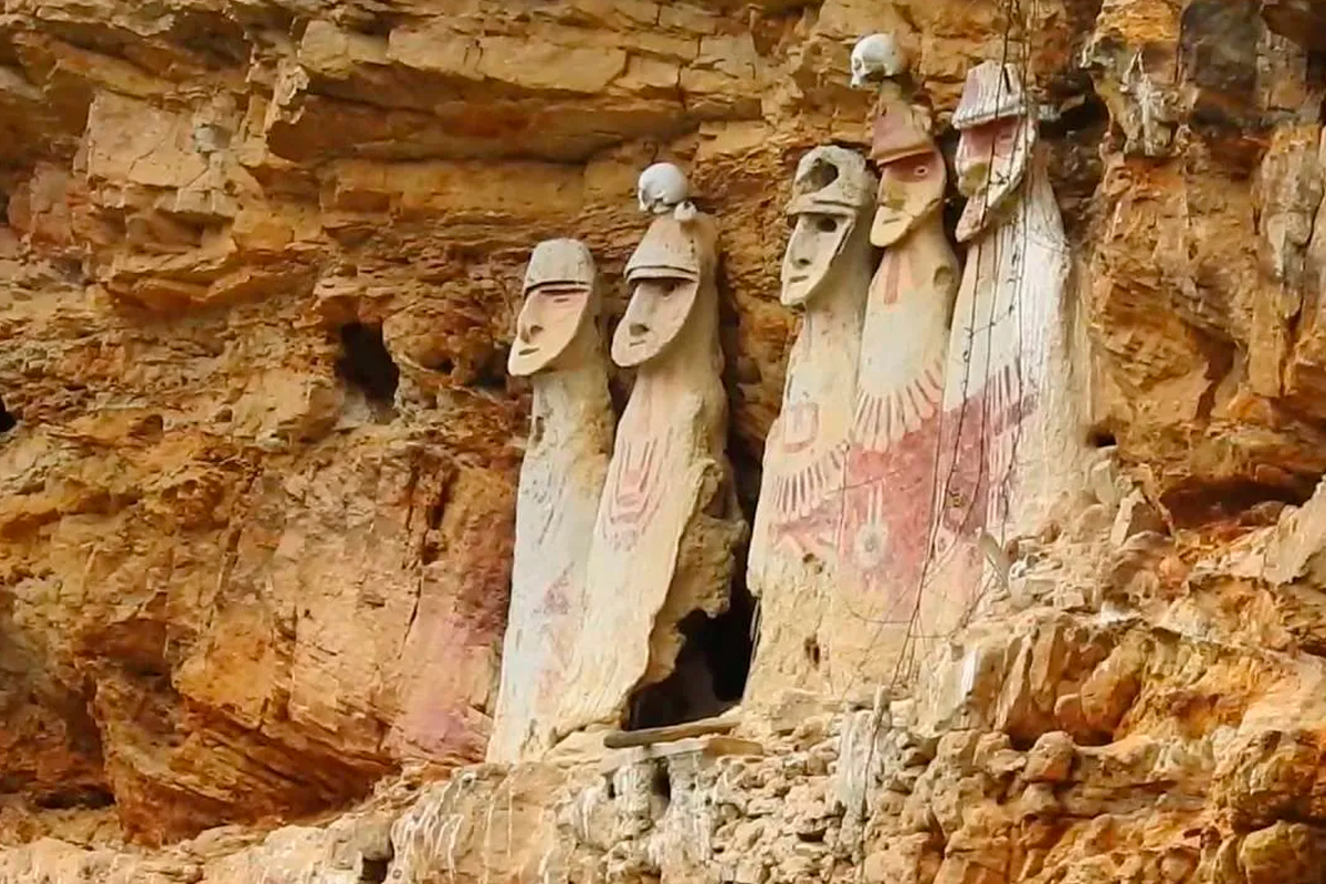 Karajía y Caverna Quiocta